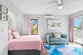 Beach Rd, Studio, Ocean View, Deck, Siesta Key Village and Beach Walkable